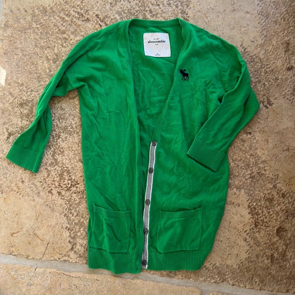 Cardigan sweater